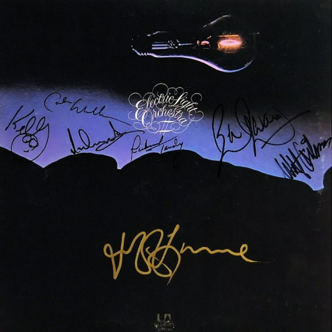 ELO 2 signed album: ELO 2 signed album autographed by Jeff Lynne, Richard Tandy, Mik Kaminski, Bev Bevan, Colin Walker, Wilf Gibson & Kelly Groucutt