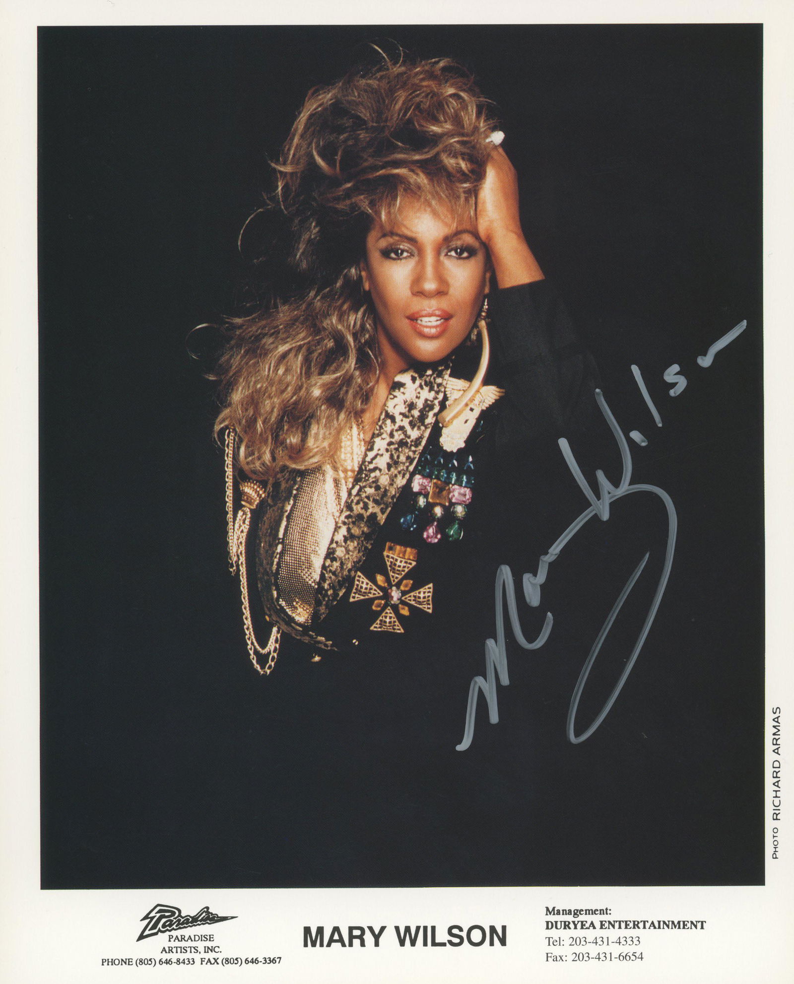 Mary Wilson "Supremes" signed photo: Mary Wilson signed photo. 8x10 inches