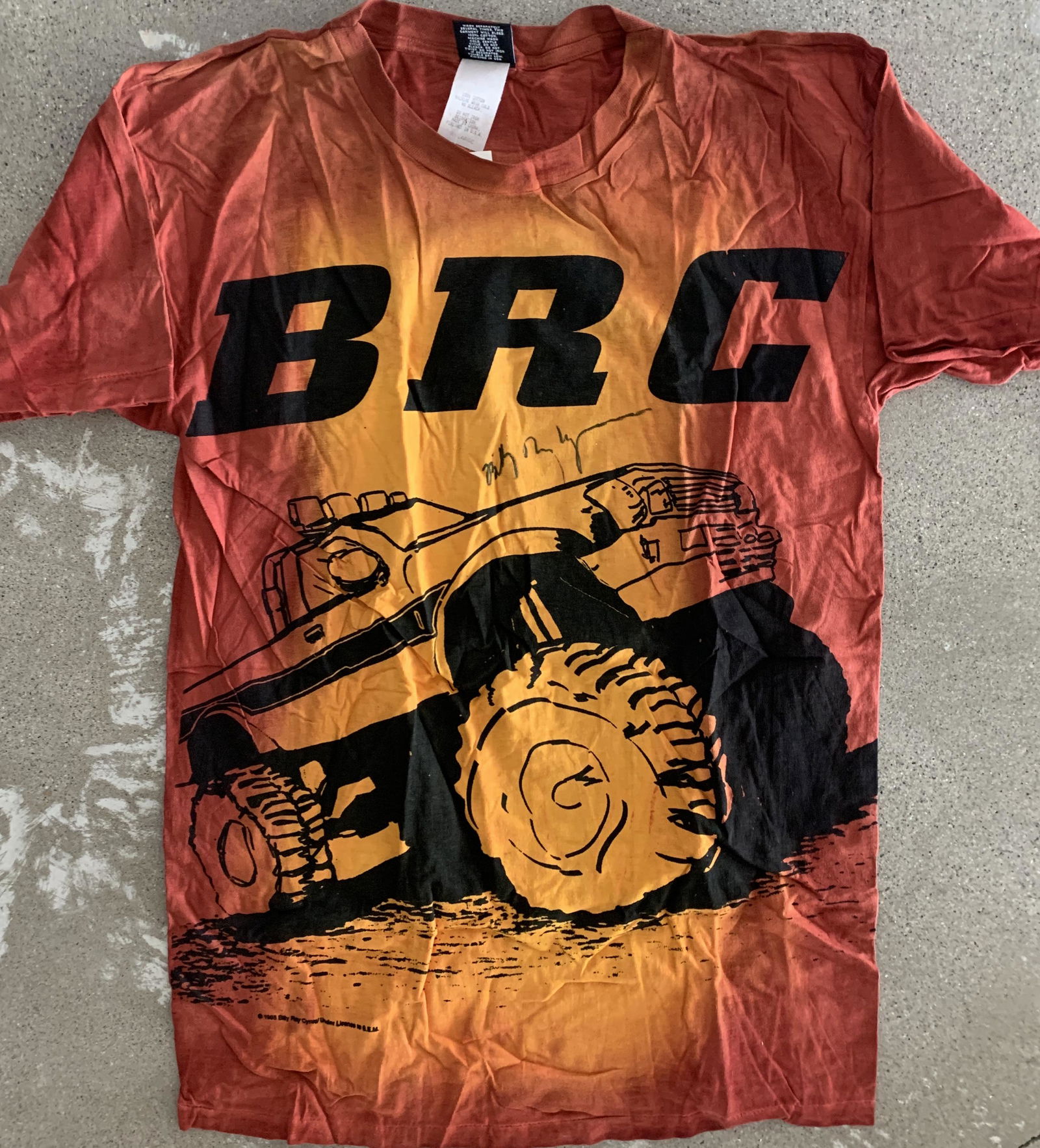 Billy Ray Cyrus signed shirt: Billy Ray Cyrus signed shirt