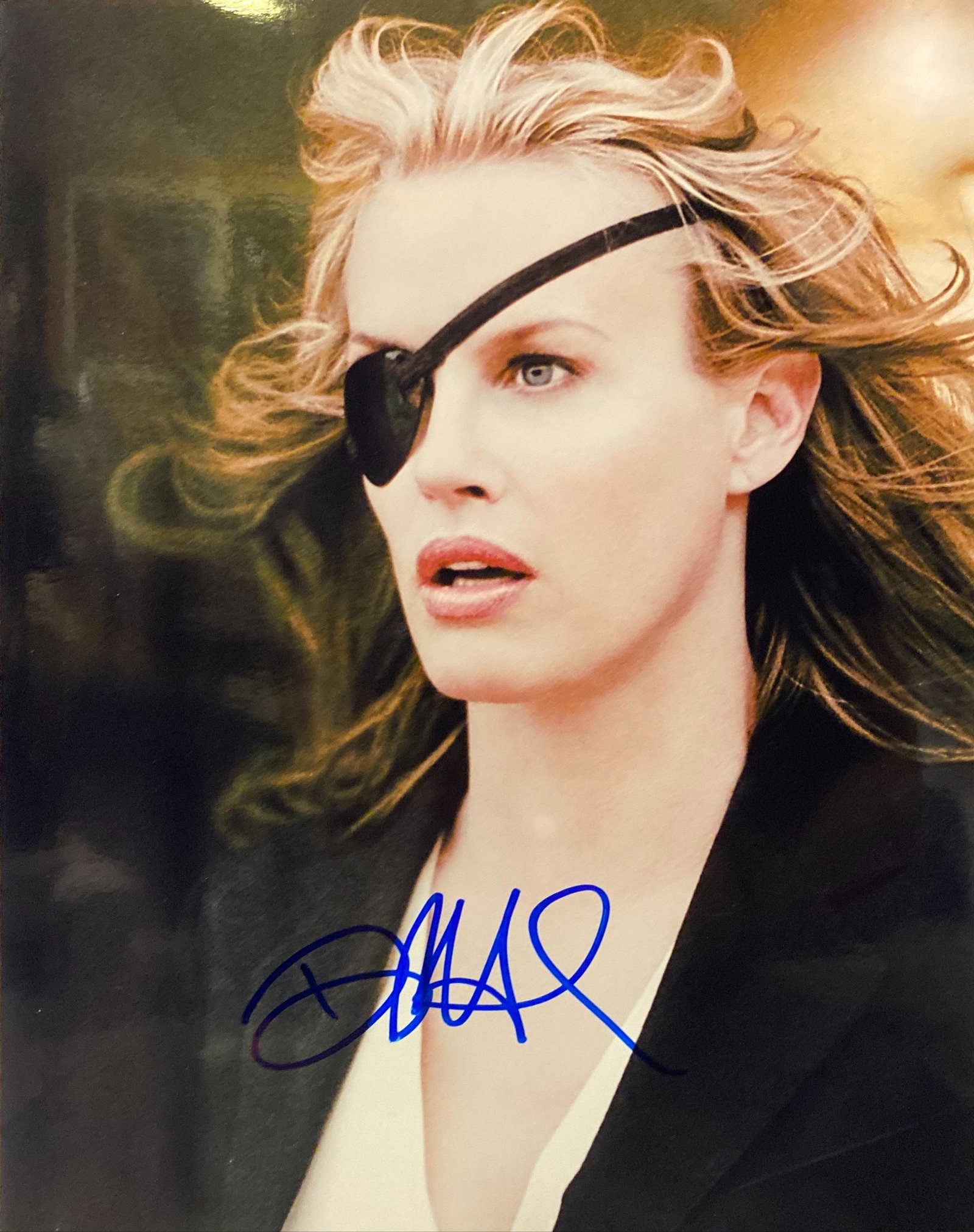 Daryl Hannah signed "Kill Bill" movie photo: Kill Bill 8x10 movie photo autographed by Daryl Hannah.