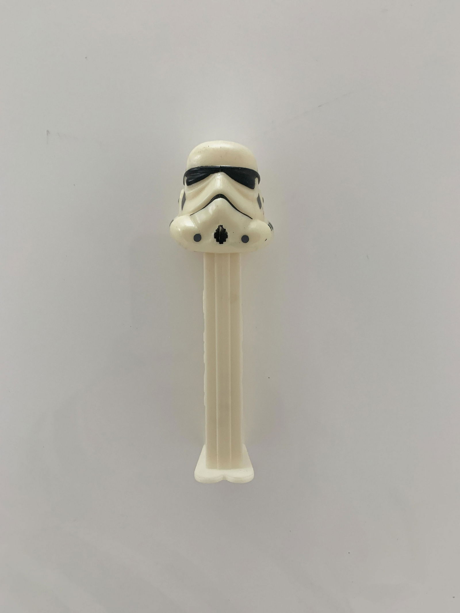 Star Wars Storm Trooper original vintage Pez candy: Star Wars Storm Trooper original vintage Pez candy dispenser