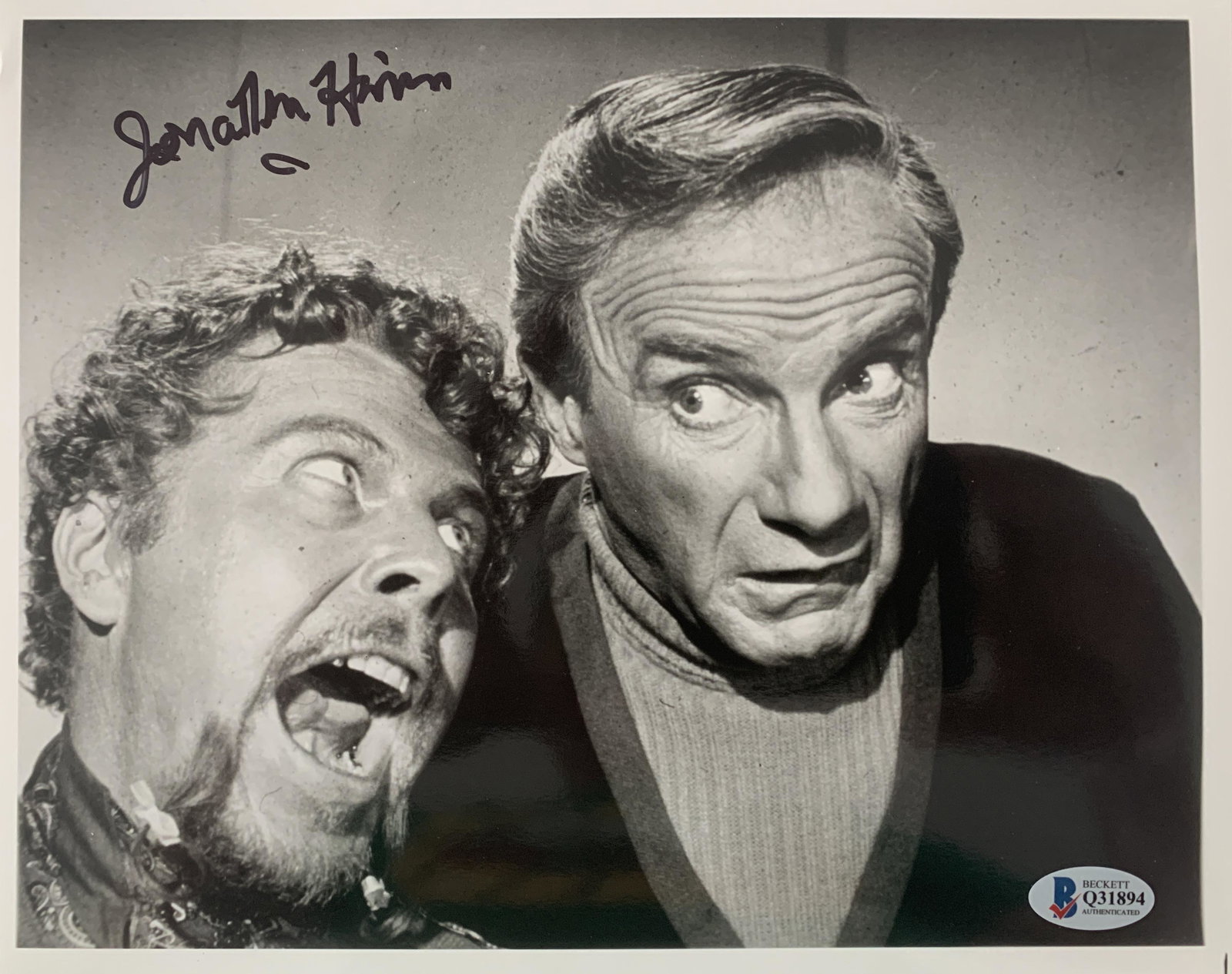 Jonathan Harris Lost In Space signed photo: Jonathan Harris Lost In Space signed photo. Beckett authenticated 8x10 inches