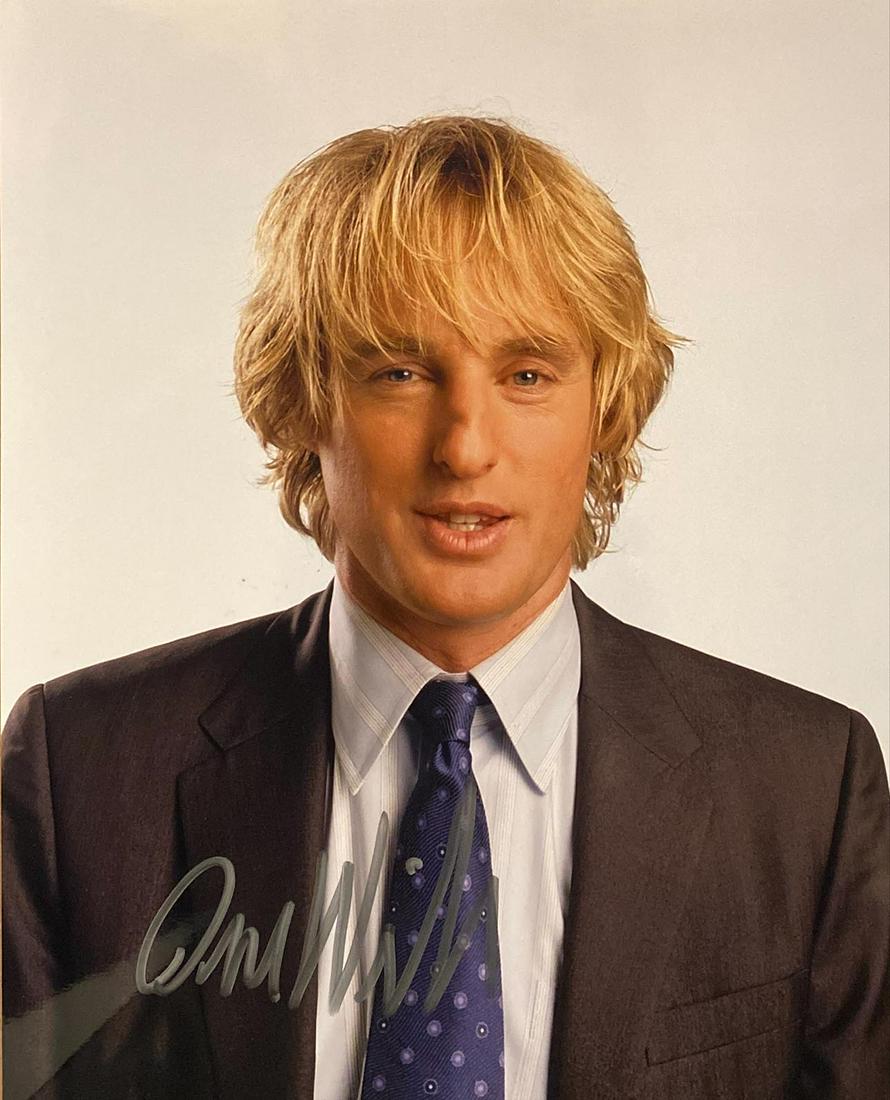 Owen Wilson signed photo: Owen Wilson signed photo. 8x10 inches