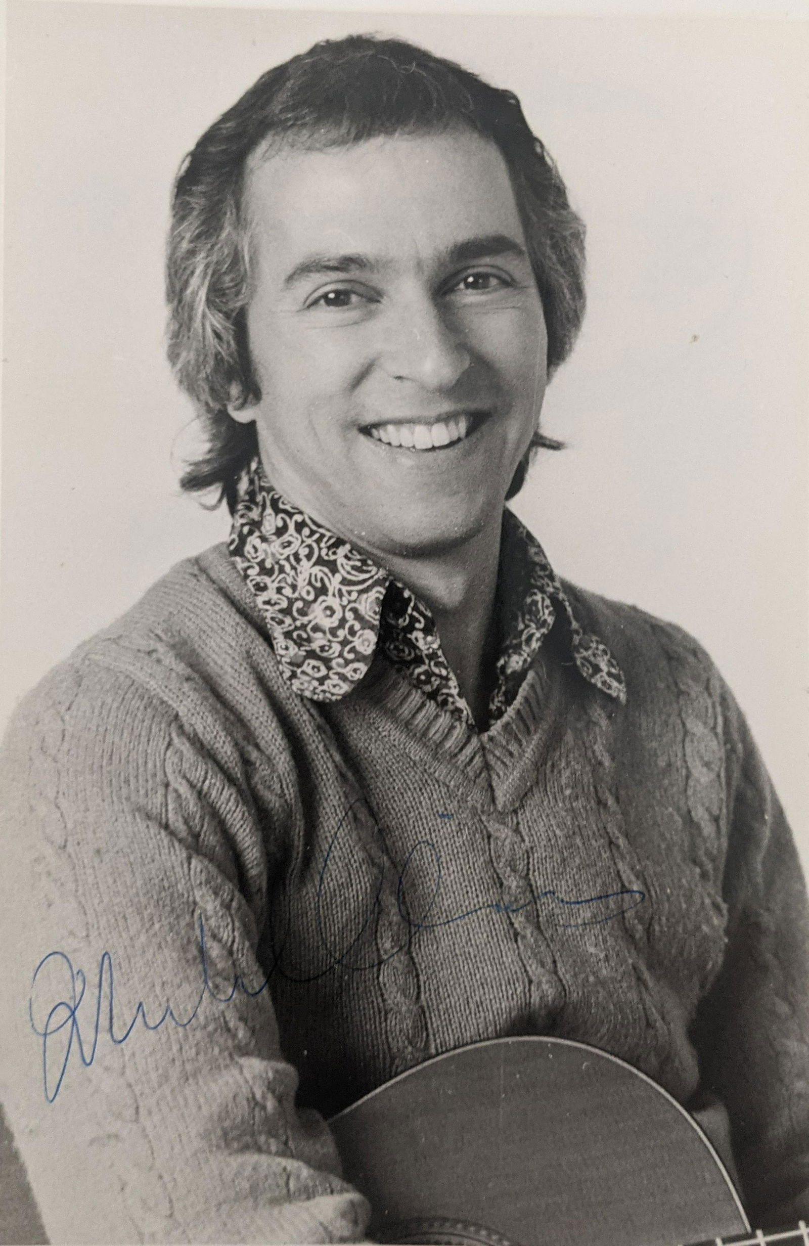 John Williams Signed Photo: John Williams (Guitarist) Signed Photo. 5x7 inches