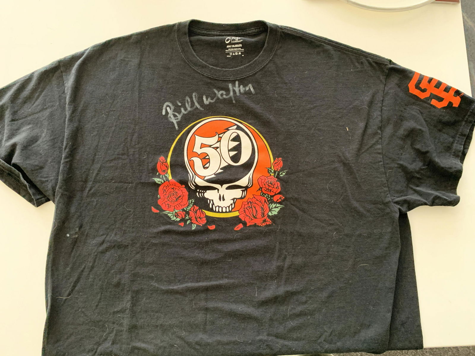 Bill Walton signed Grateful Dead t- shirt: NBA star Bill Walton signed Grateful Dead T-shirt. Bill Walton is known to have attended several hundred Dead shows