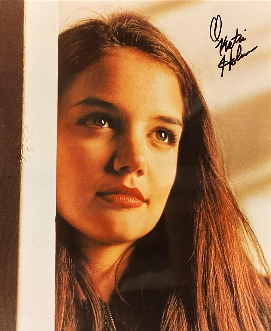 Katie Holmes Signed Photo: Katie Holmes Signed Photo. 8x10 inches