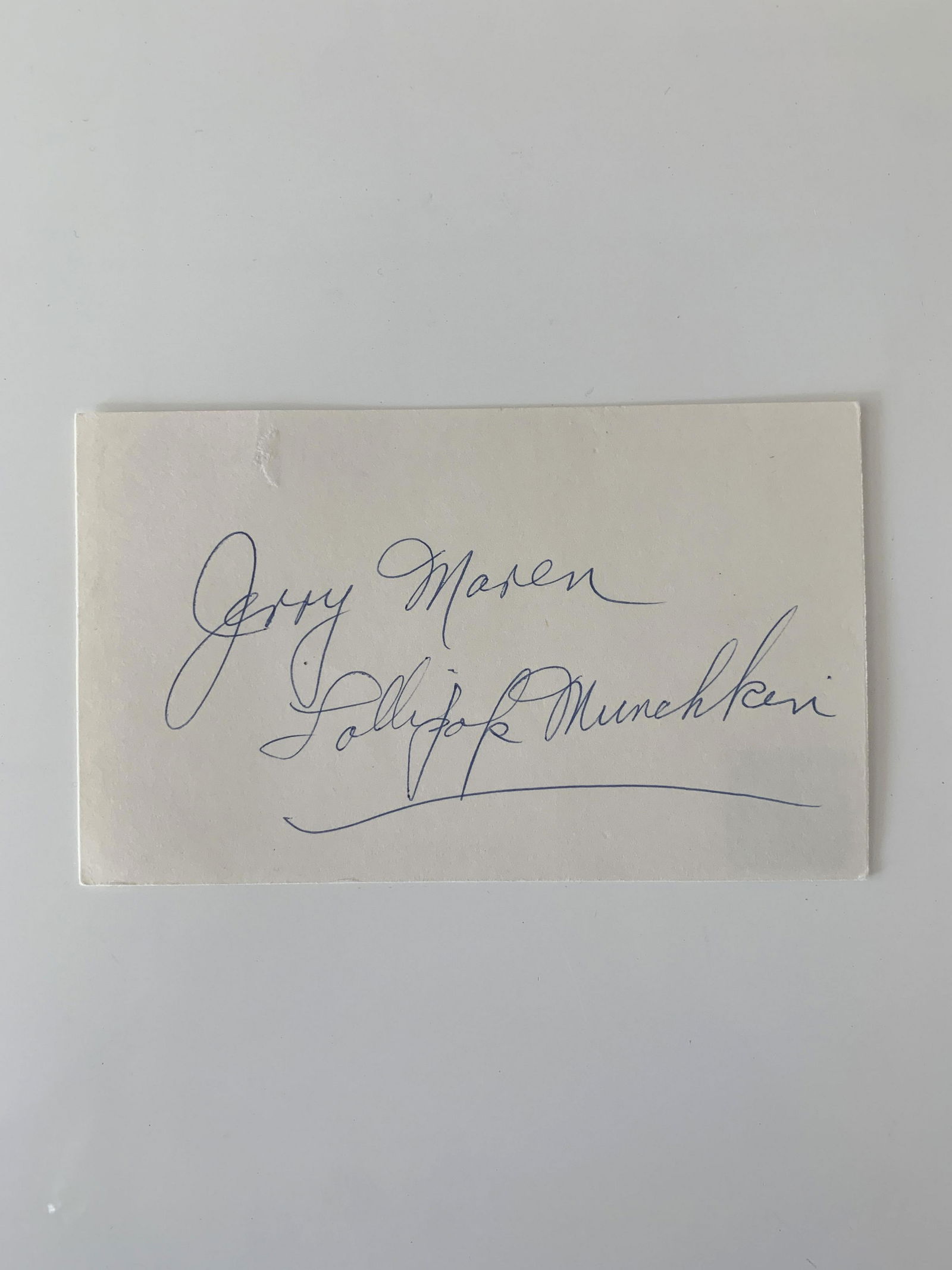 The Wizard of Oz Jerry Maren original signature: The Wizard of Oz Jerry Maren original signature