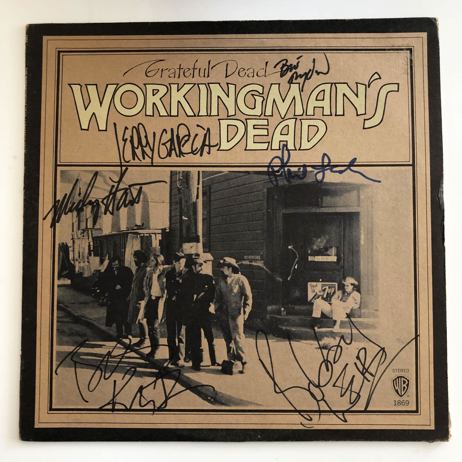 Grateful Dead Workingman's Dead signed album: Grateful Dead Workingman's Dead signed album autographed by Jerry Garcia, Brent Mydland, Phil Lesh, Mickey Hart, Billy Kreutzmann and Bob Weir. 12x12 inches. Vinyl included