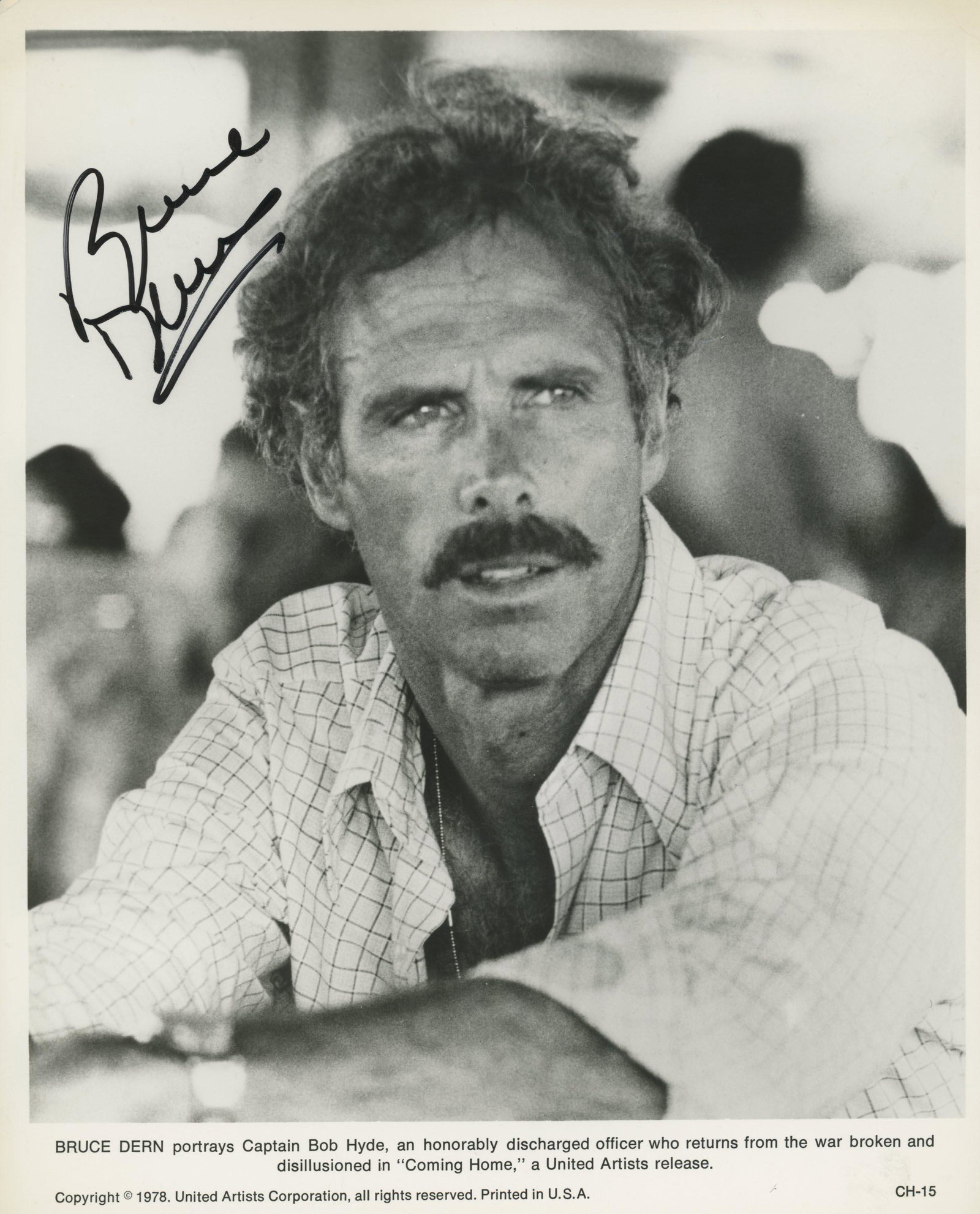 Coming Home Bruce Dern signed movie photo: Coming Home signed movie photo autographed by Bruce Dern. 8x10 inches