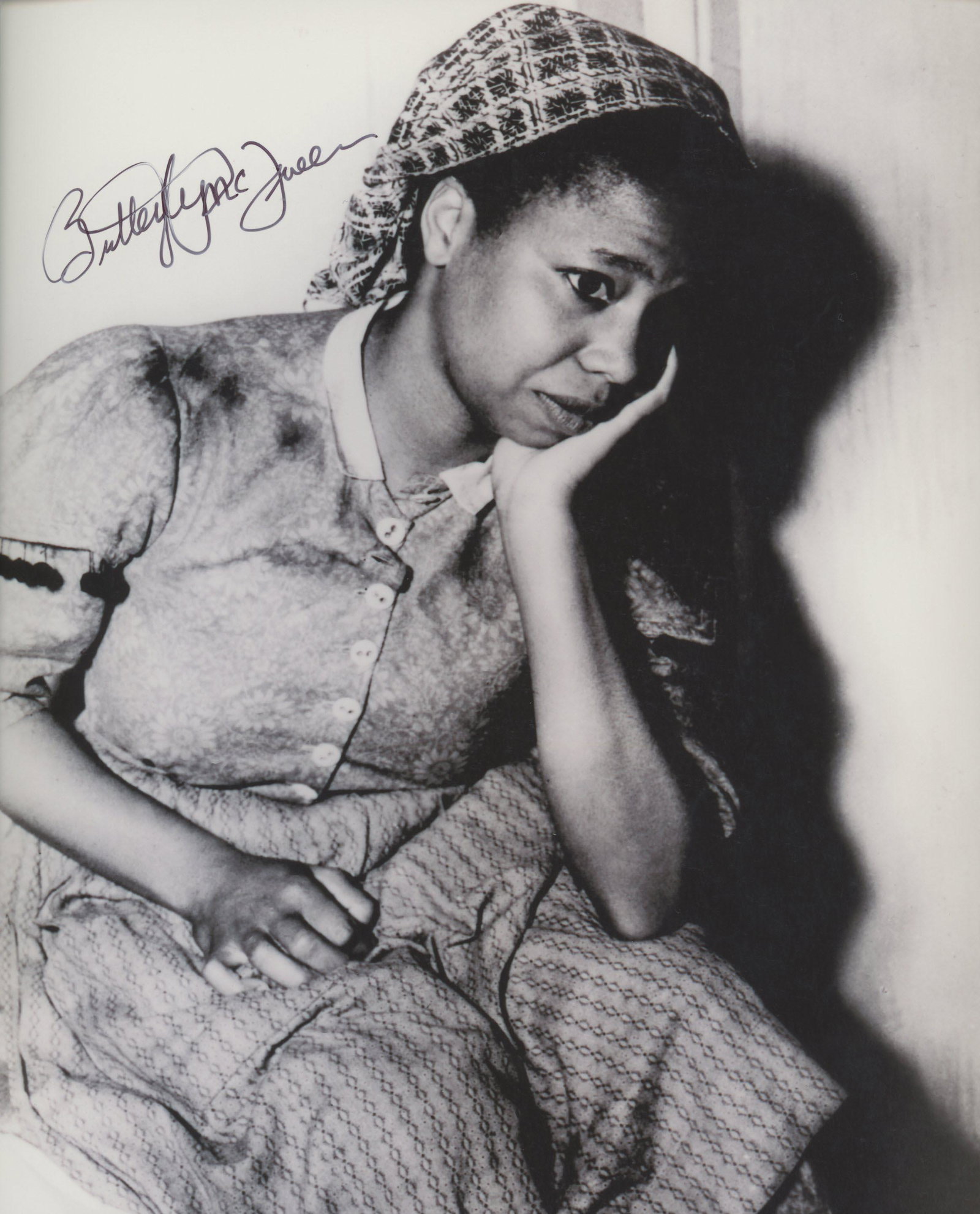 Gone With the Wind Butterfly McQueen signed photo: Gone With the Wind signed movie photo autographed by Butterfly McQueen. 8x10 inches