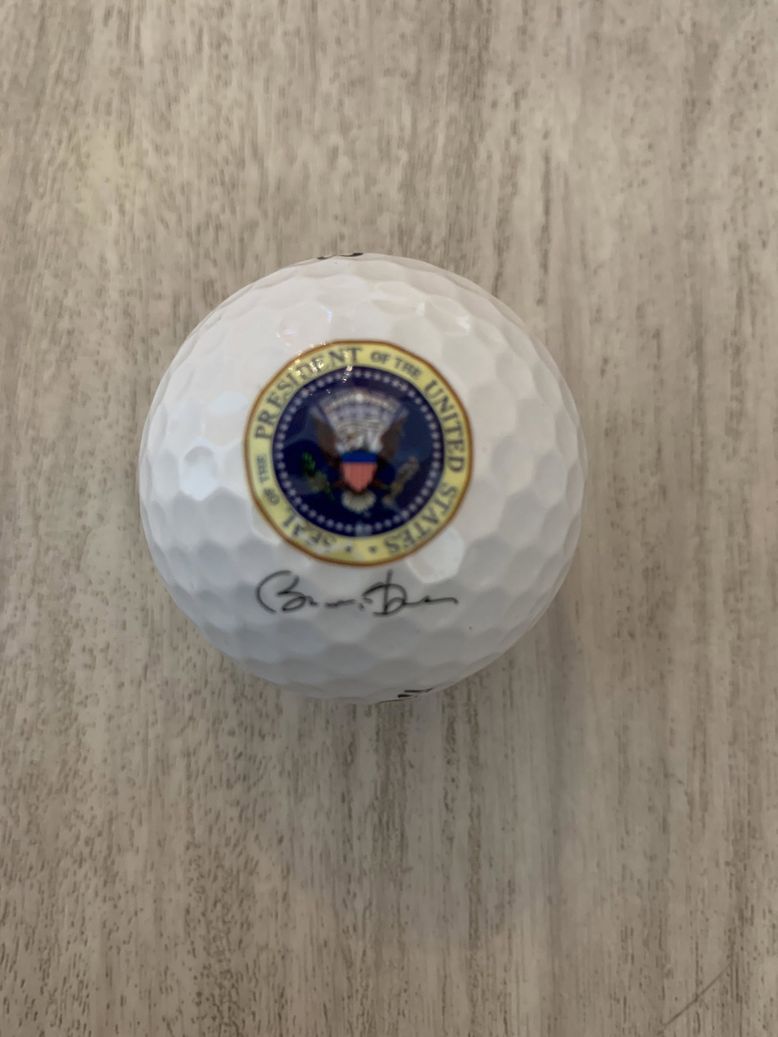 Barack Obama facsimile signed Presidential golf ball: Barack Obama facsimile signed Presidential golf ball. Standard size