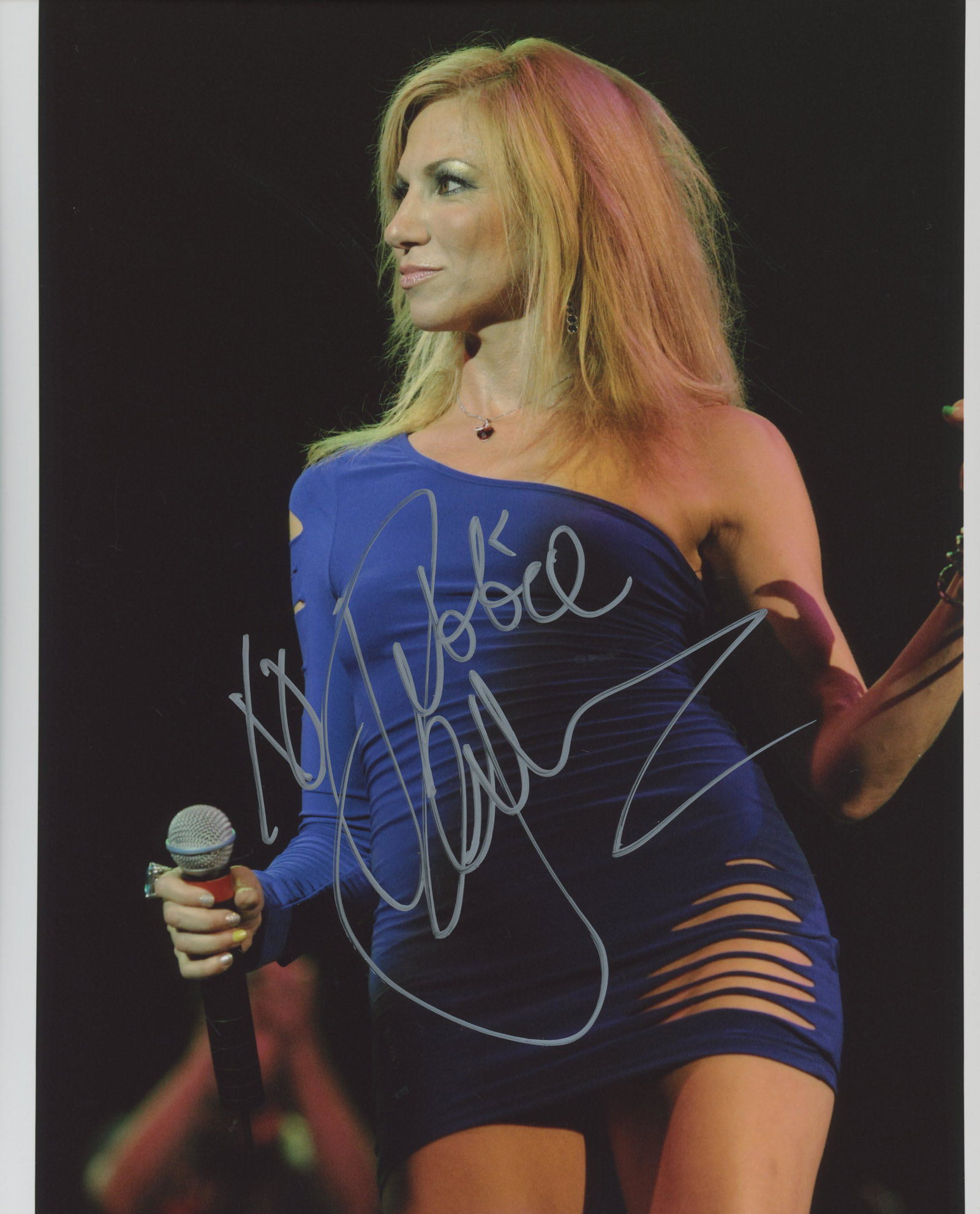 Debbie Gibson signed photo: Debbie Gibson autographed photo. 8x10 inches