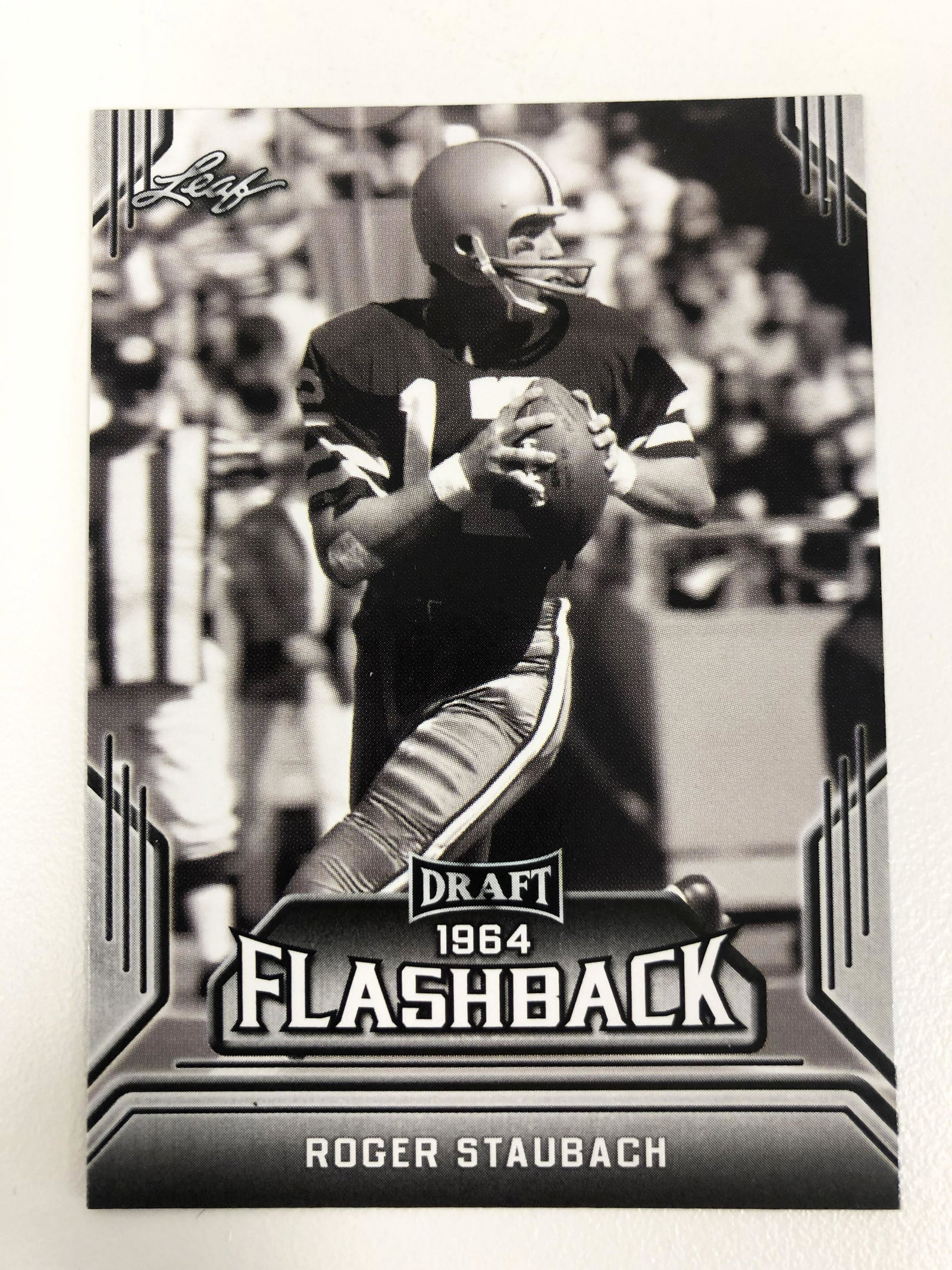 2019 Leaf Draft Flashback #9 Roger Staubach Dallas (1 of 1)