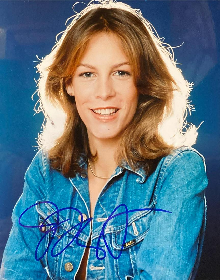 Jamie Lee Curtis Signed Photo: Jamie Lee Curtis Signed Photo. 8x10 inches
