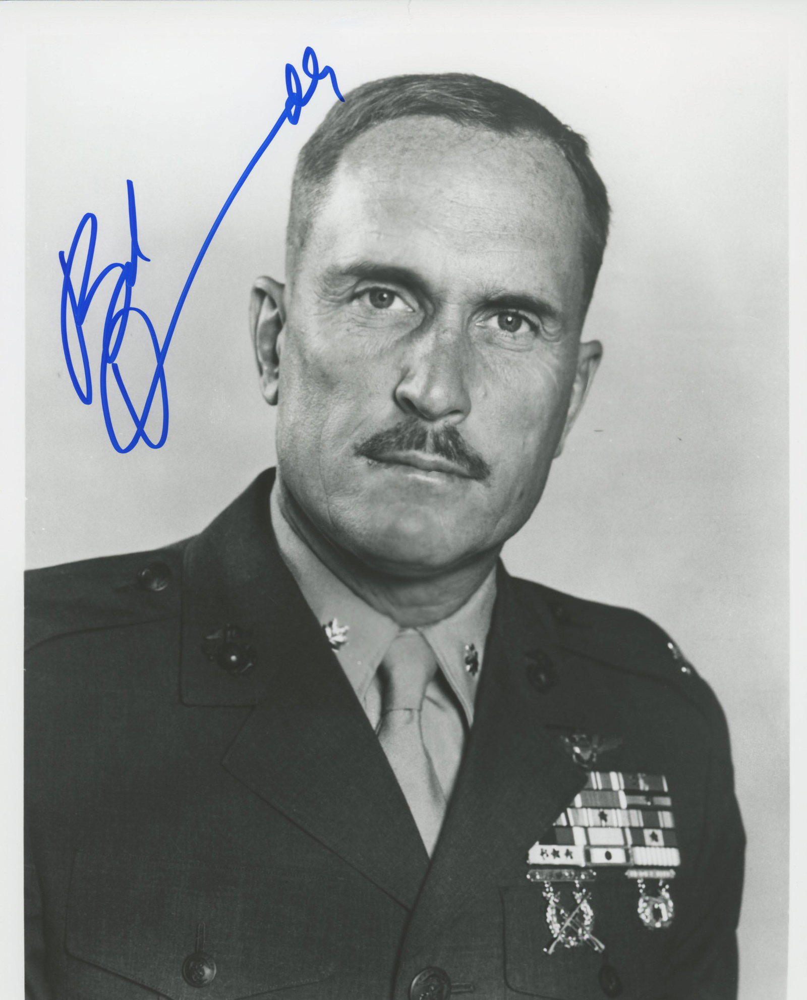 Robert Duvall signed photo: Robert Duvall signed 8x10 photo.