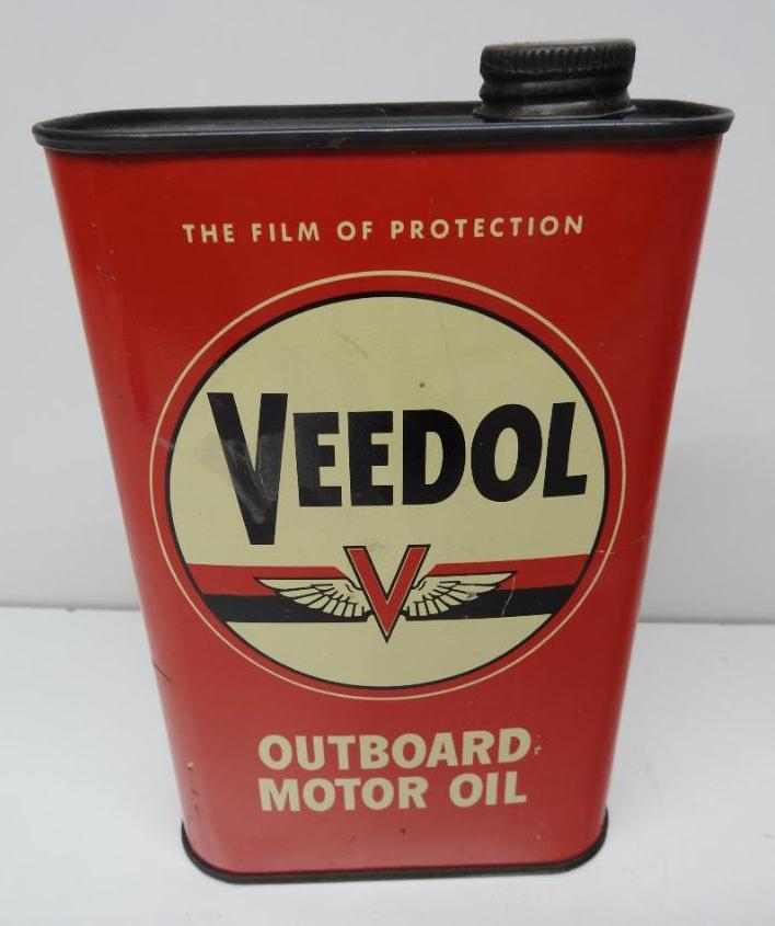 Veedol "V" Outboard Motor Oil Flat Quart Can: Empty metal flat quart can, shows some scratches on reverse