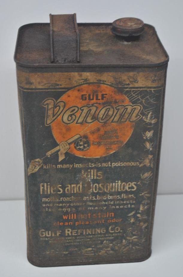 Gulf Venom Gallon Can: Early can with great graphics but shows wear throughout which is heavier on reverse and sides