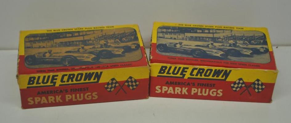 Blue Crown Spark Plugs Pair (1 of 6)