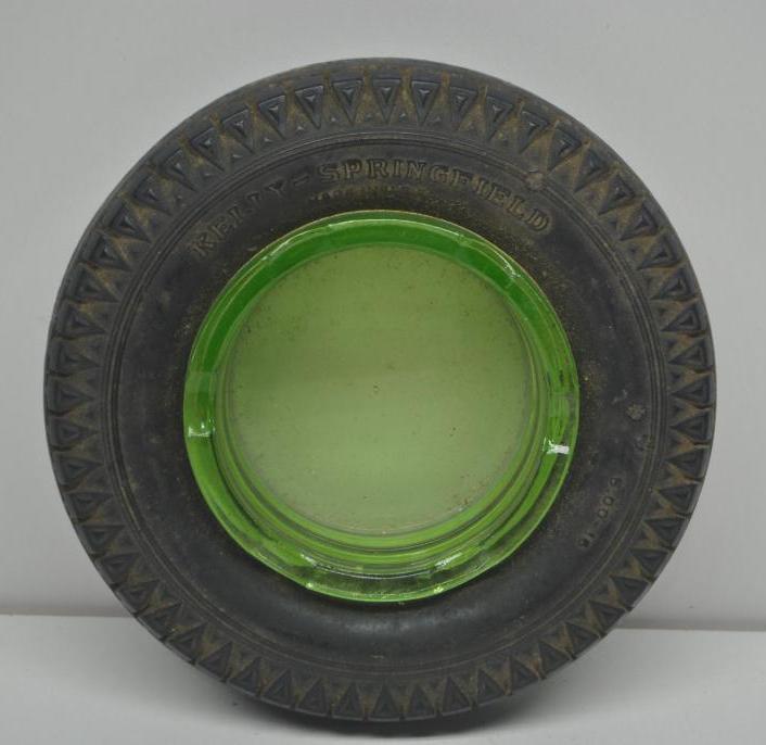 Kelly Springfield Tire Ashtray (1 of 3)