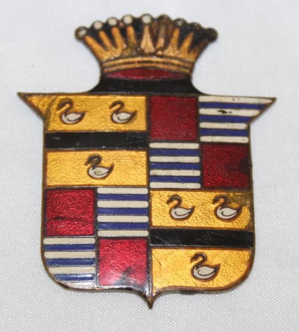 1915 Cadillac Motor Car Co Radiator Emblem Badge (1 of 3)