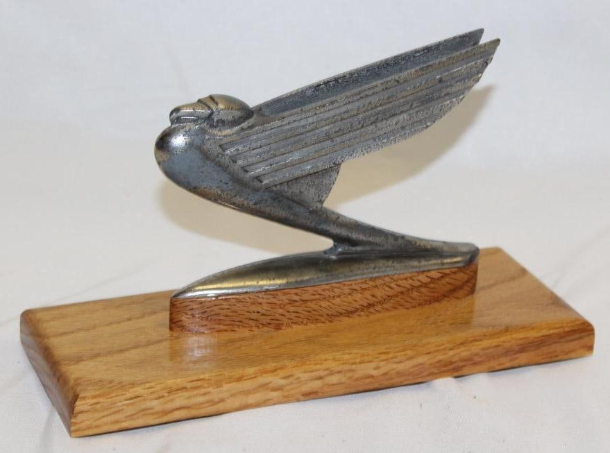 1935 Chevrolet Eagle Radiator Mascot Hood Ornament (1 of 5)