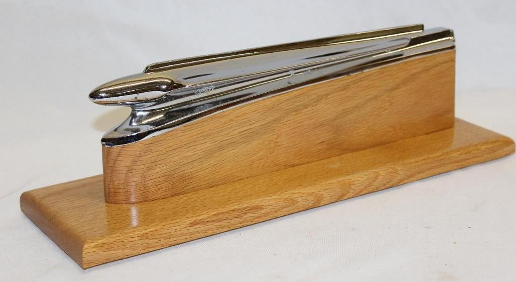 1946 Chevrolet Radiator Mascot Hood Ornament (1 of 4)