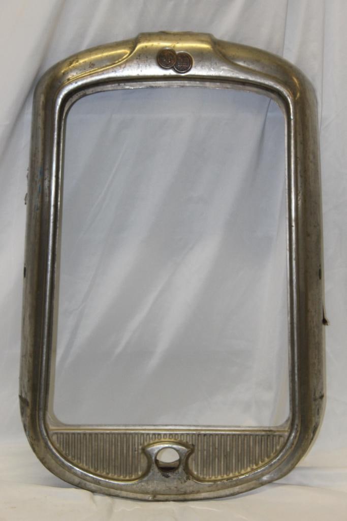 1925-1928 Pontiac Radiator Grill Shell w/ Emblem Badge (1 of 3)