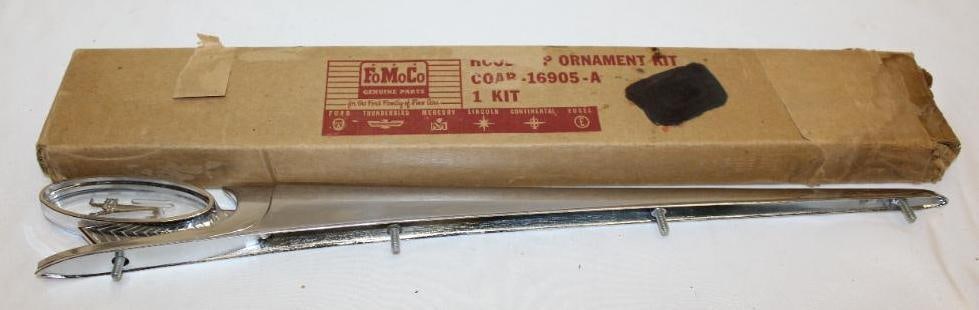 NOS 1959-1960 Ford Radiator Mascot Hood Ornament w/ Box (1 of 8)