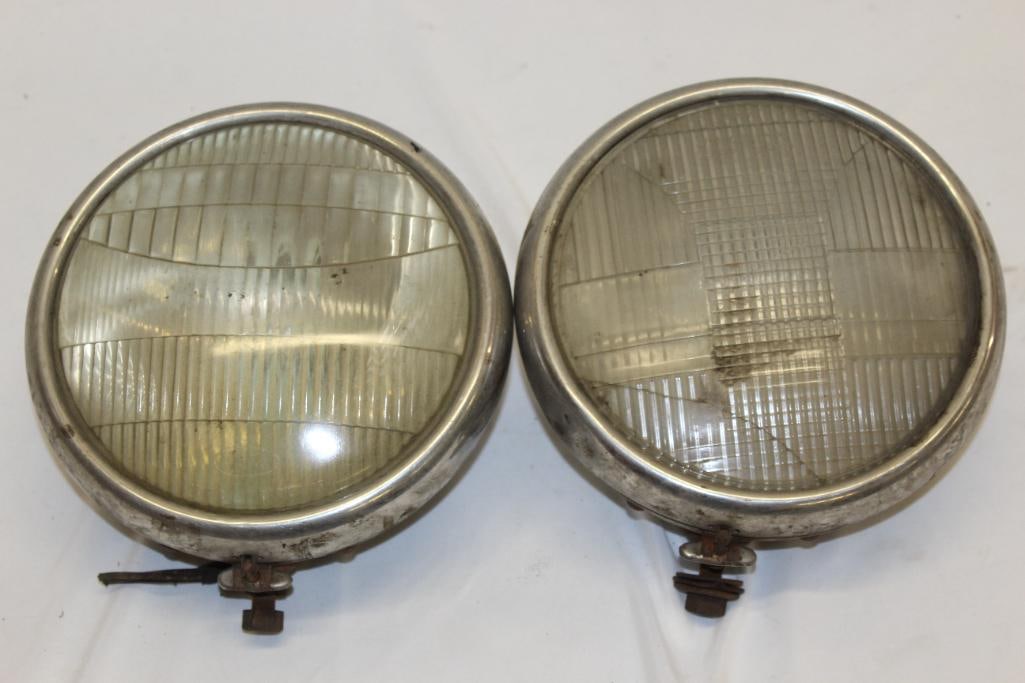 Pair of 1932 Ford Chrome Headlights (1 of 5)