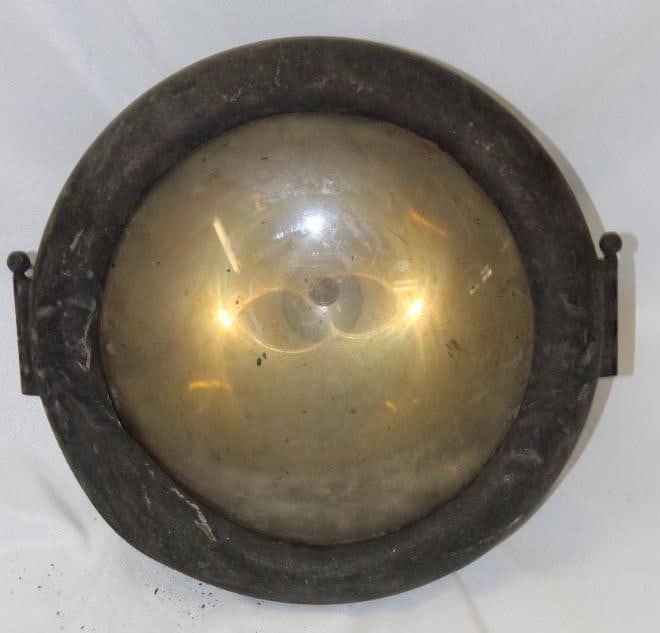 Brass Hall Model 199 Automobile Headlight (1 of 4)