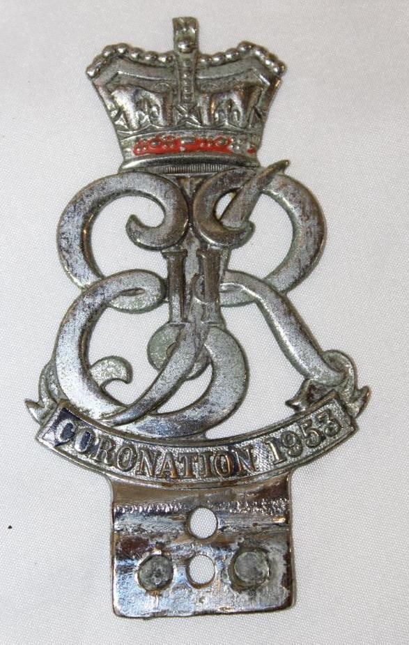 Queen Elizabeth II Coronation 1953 License Plate Topper Badge (1 of 2)