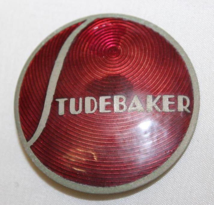 1930's Studebaker Motor Car Co Radiator Emblem Badge (1 of 2)