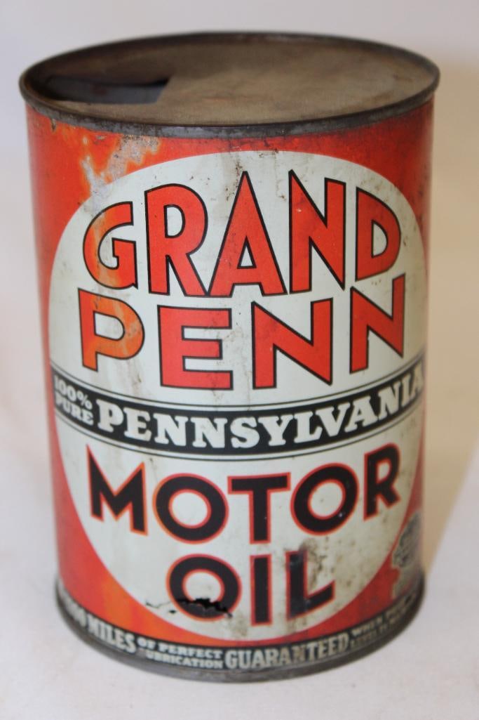 Grand Penn Metal 1 Quart Oil Can (1 of 3)
