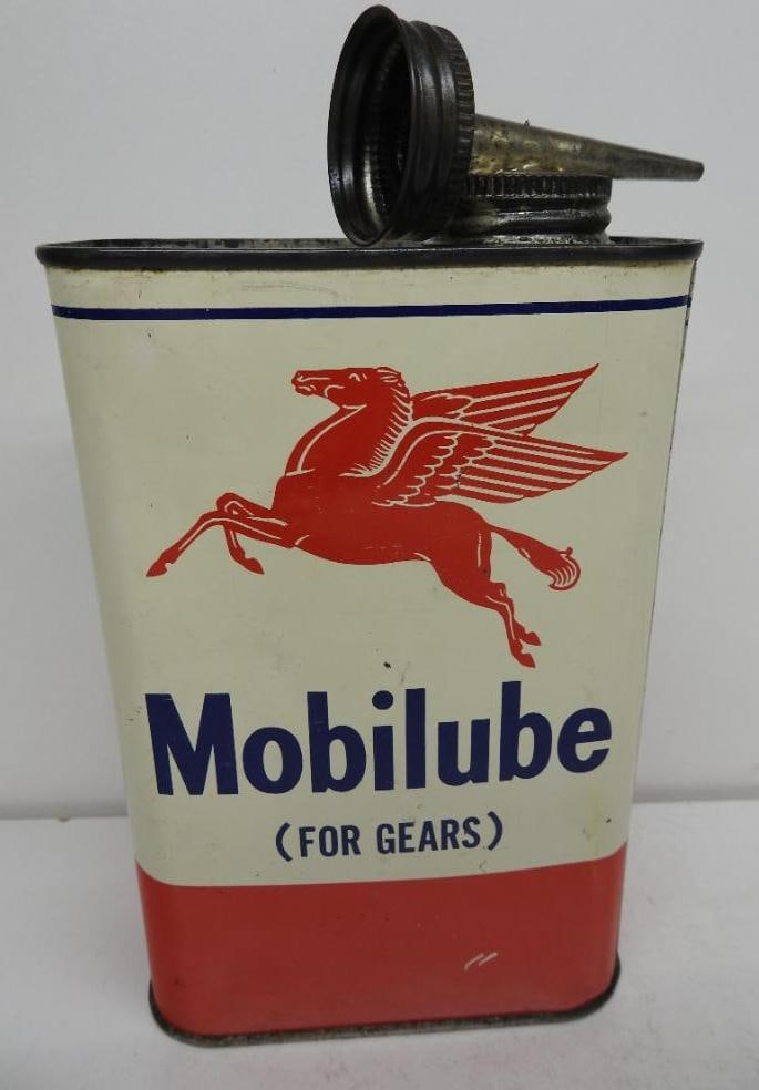 Mobilube Outboard Gear Oil Flat Quart Can (Socony Vacuum) (1 of 5)