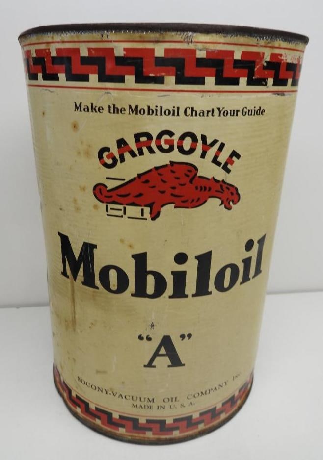 Mobiloil Gargoyle A Five Quart Oil Can (1 of 4)