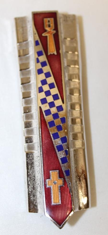 1940 Buick Motor Car Co Radiator Emblem Badge: cloisonne, 4.5" x 1.5"