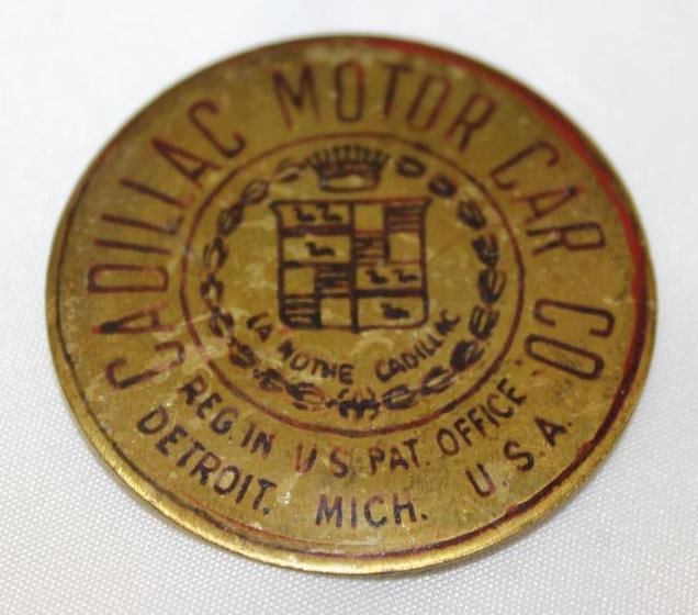 1905-1906 Brass Cadillac Motor Car Co Wheel Hubcap Emblem Badge (1 of 3)