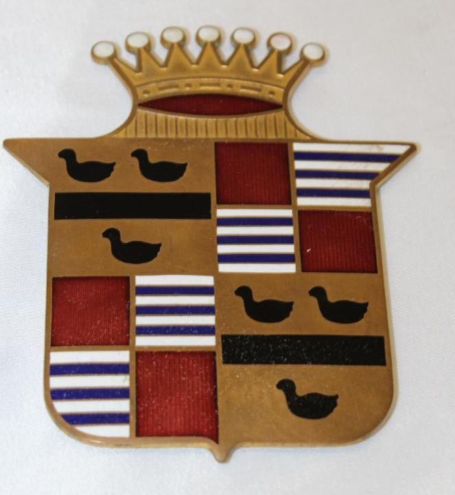 Cadillac Motor Car Co Book Hotel Room Door Emblem Badge (1 of 2)