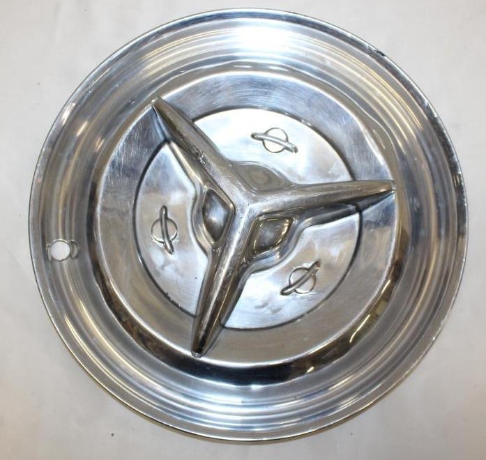 1956 Oldsmobile Rocket Motor Car Co Hubcaps: 15" diameter