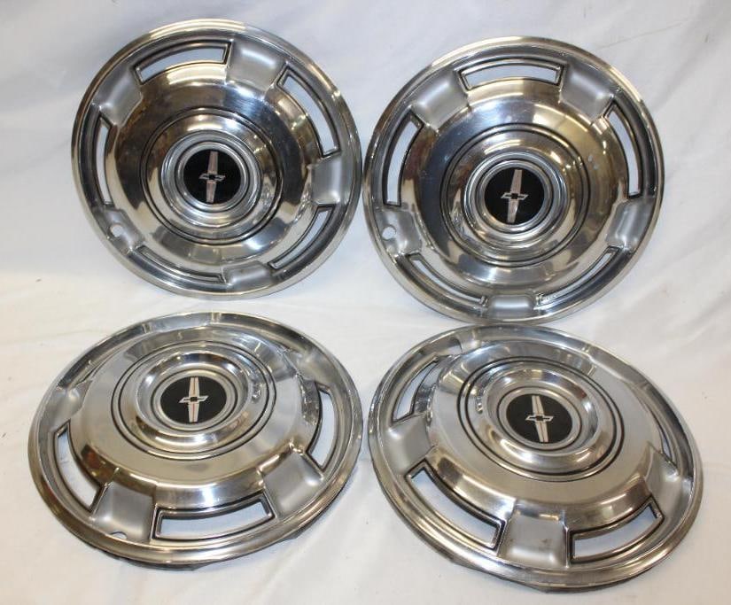 Set of 4 1967-1969 Chevrolet Camaro Hubcaps: 14" diameter