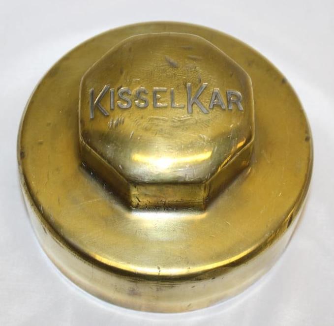Brass 1910's Kissel Kar Threaded Hubcap (1 of 3)