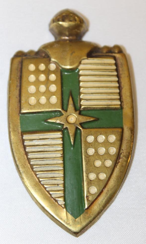 1942 Lincoln Motor Car Co Wheel Emblem Badge: 3.5" x 2"