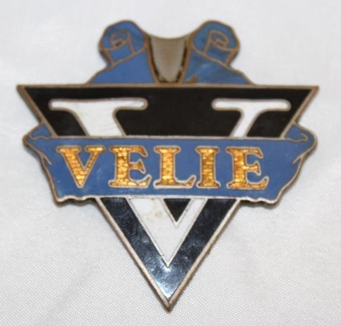 1925 Velie Motor Car Co Model 60 Radiator Emblem Badge: 2.5" x 2.5" cloisonne