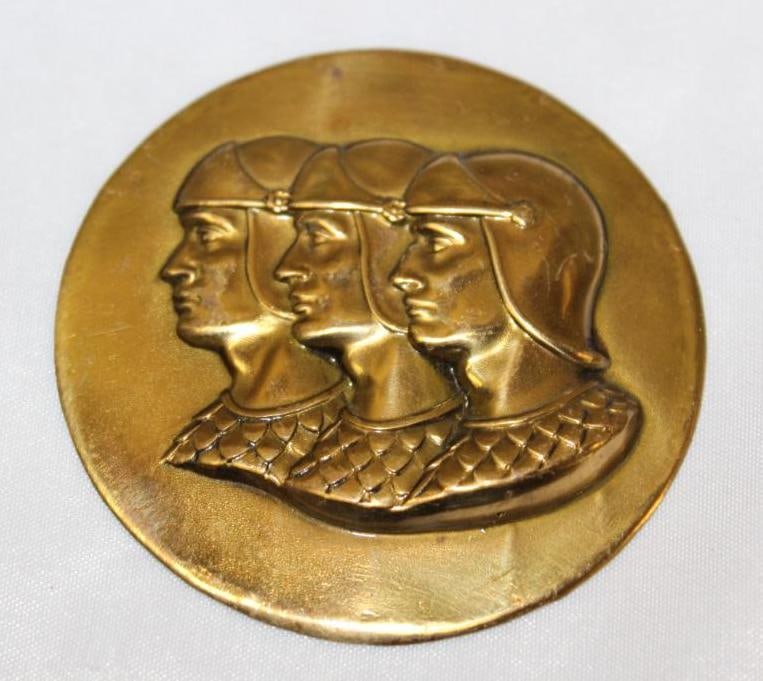 1932-1933 Graham Paige Radiator Emblem Badge (1 of 2)