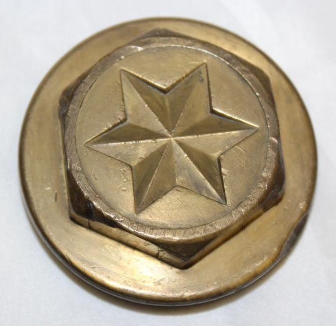 1910's Brass Star Motor Car Co Threaded Hubcap (1 of 2)