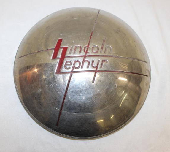 1939 Lincoln Zephyr Hubcap