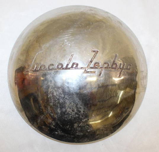 1940 Lincoln Zephyr Hubcap