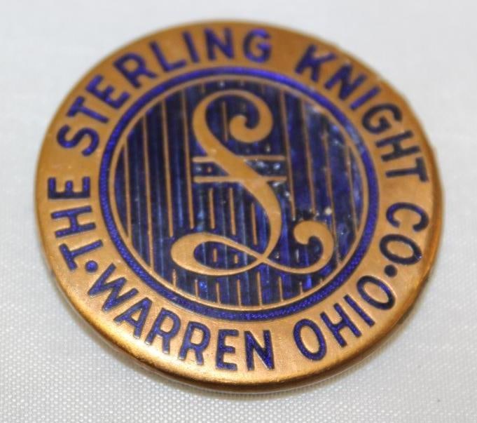 1925-1926 Sterling Knight Radiator Emblem Badge (1 of 2)