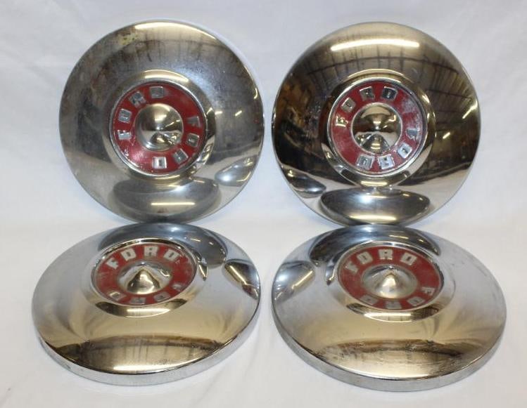 Set of 4 1955-1956 Ford Hubcaps (1 of 6)