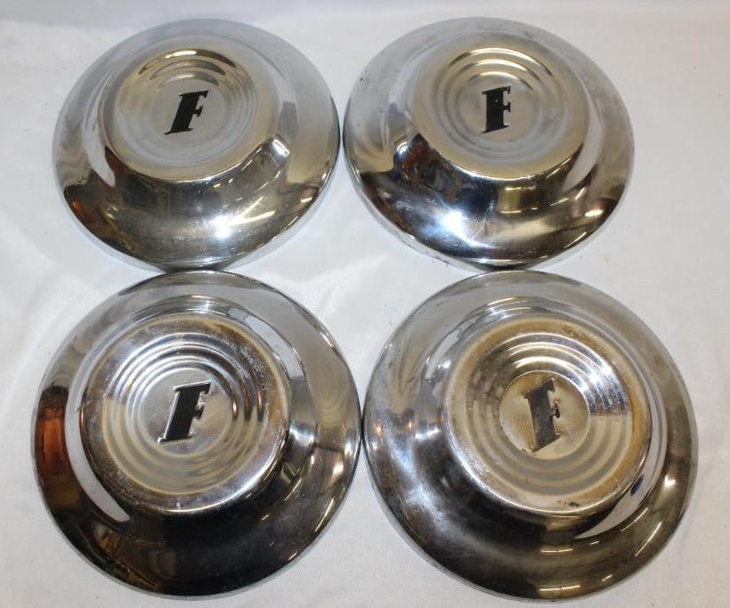 Set of 4 1951 Ford Hubcaps (1 of 6)